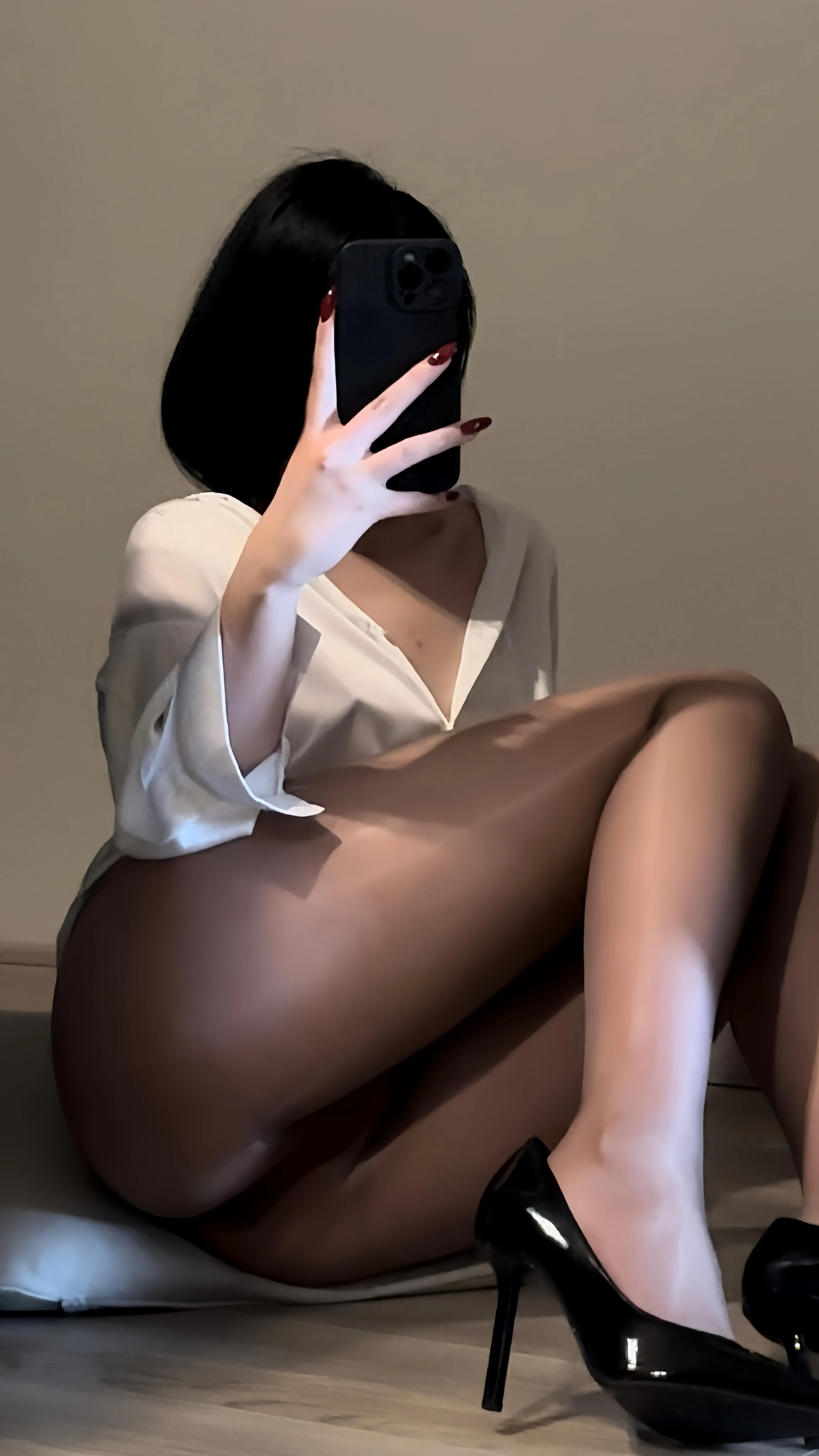 保守的二舅妈 – 性感粉色桃心 15P